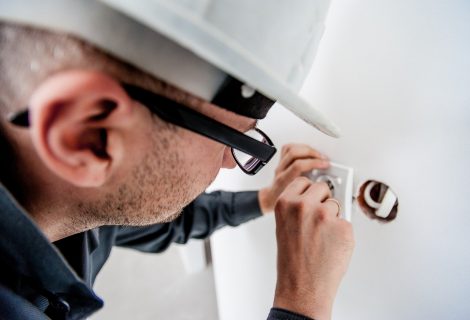 What are the benefits of hiring a professional electrician?